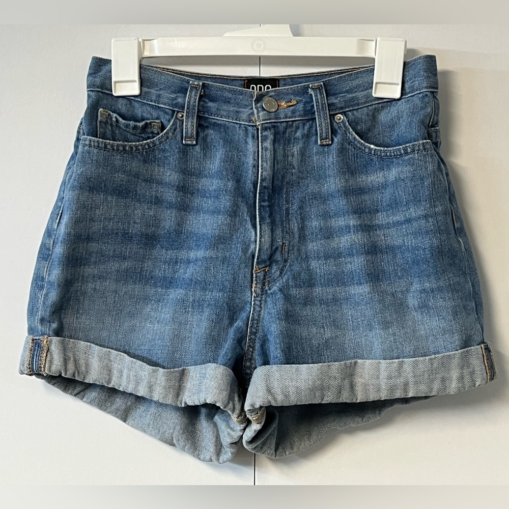 BDG Urban Outfitters Denim Distressed Mom High Rise Jean Shorts. Size 27.